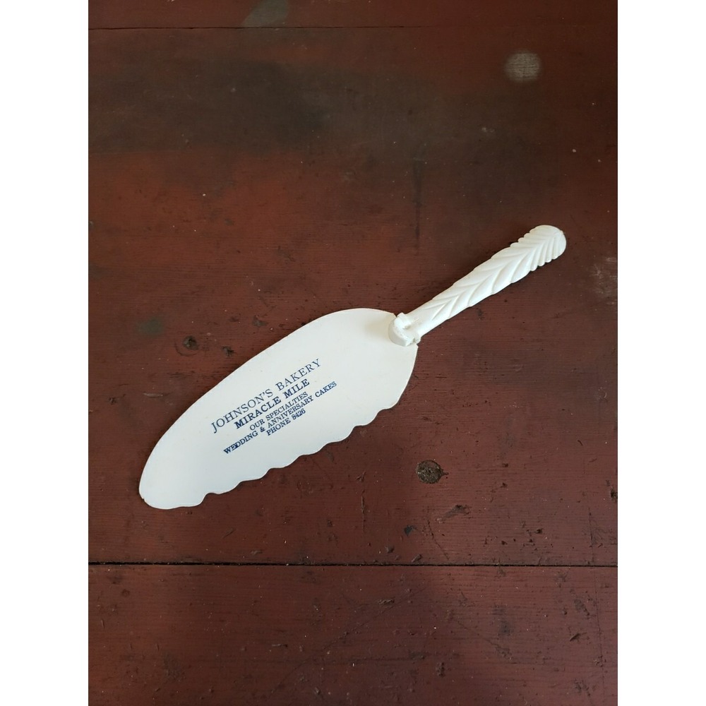 VTG‎ Advertising Plastic Cake Server JOHNSON'S BAKERY - MIRACLE MILE LOS ANGELES